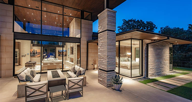 House built with Contemporary Cream Lueders stone