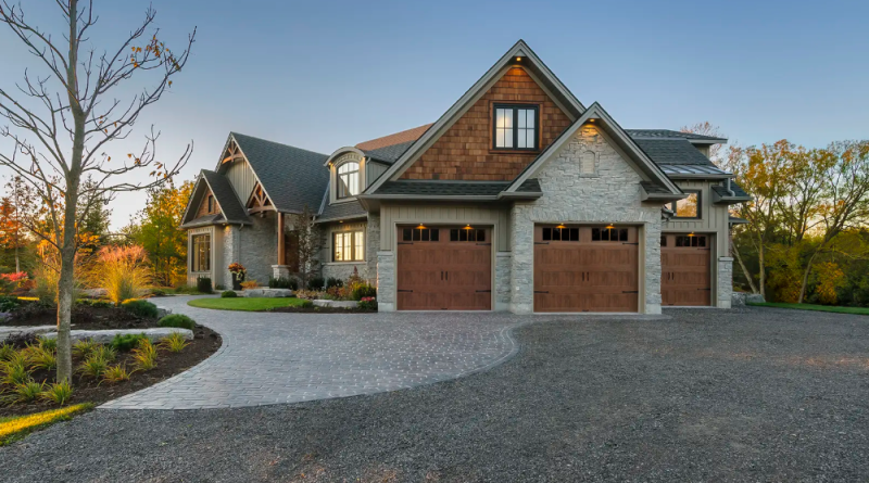 Modern Houston home with Steel garage doors by Halo Overhead Doors