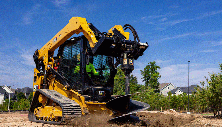 Lousiana Cat compact track loader